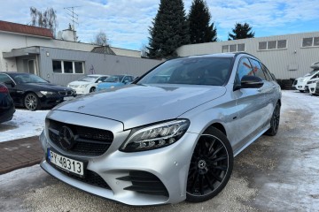 Mercedes-Benz C 300de AMG Pakiet W205 Kombi Plug-In Diesel Hybryda