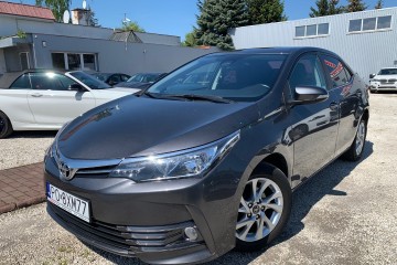 Toyota Corolla 1.6 benzyna Salon Polska
